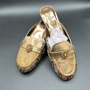 Vintage Amanda Mules, Orient Express Gold, New in Box, SZ 9M **Read Thru